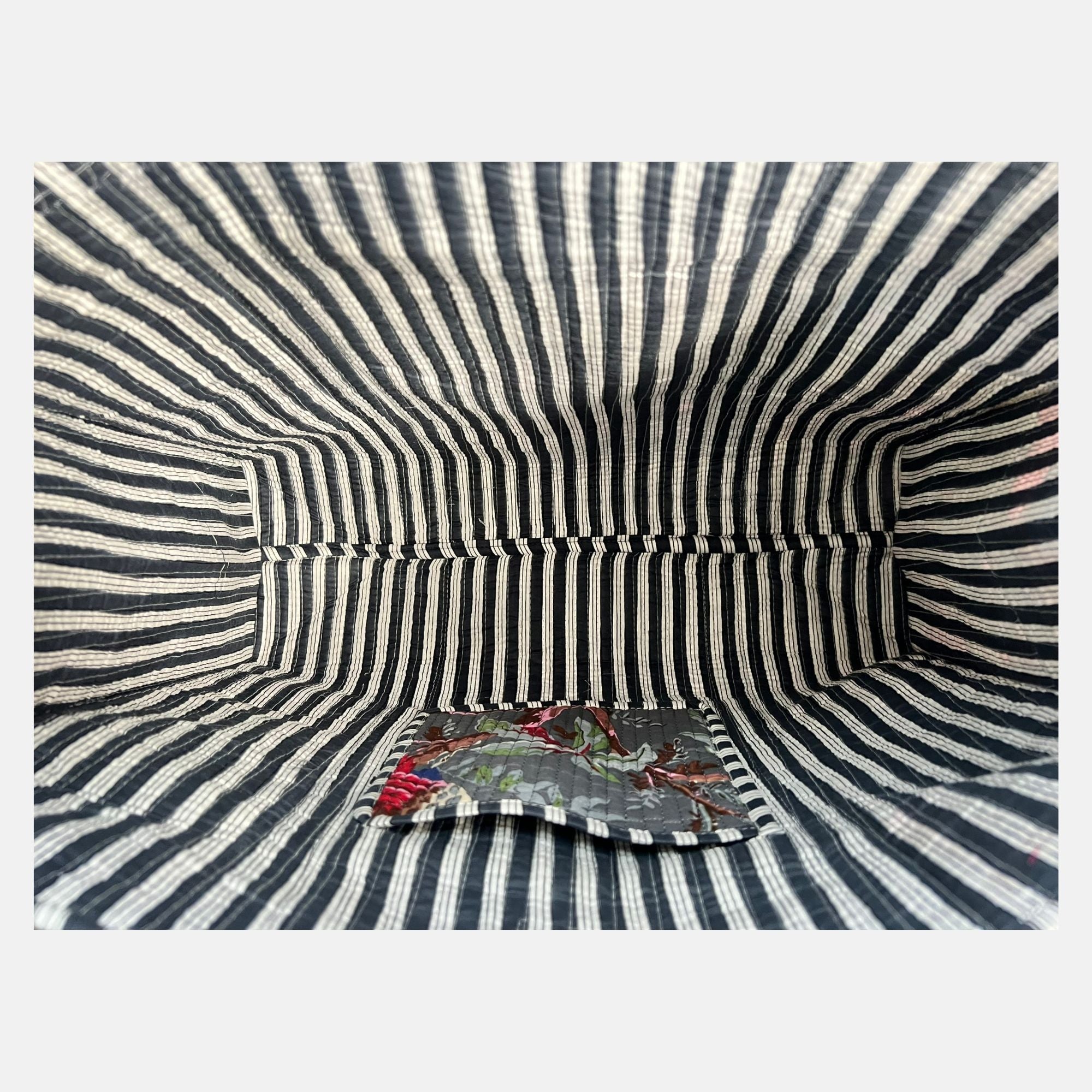 Frosted Bloom - Designed for everyday jourey